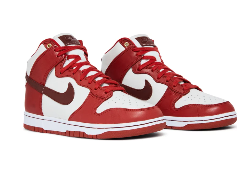 Nike Dunk High LXX - BACKSTAGE - باك ستيج - BACKSTAGE باك ستيج your go-to destination for discovering the finest brands that cater to every taste and occasion in KSA and Middle East.