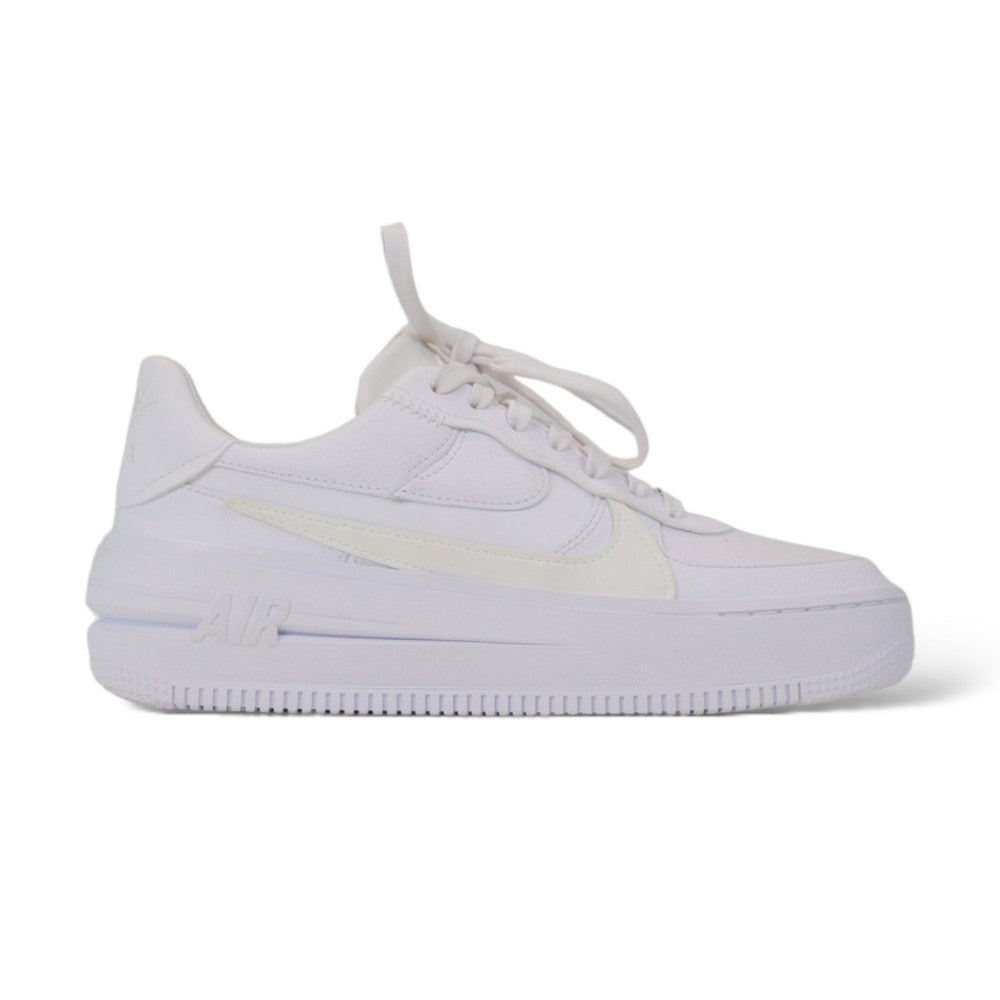 Nike AirForce 1 White/Beige - BACKSTAGE - باك ستيج - BACKSTAGE باك ستيج your go-to destination for discovering the finest brands that cater to every taste and occasion in KSA and Middle East.